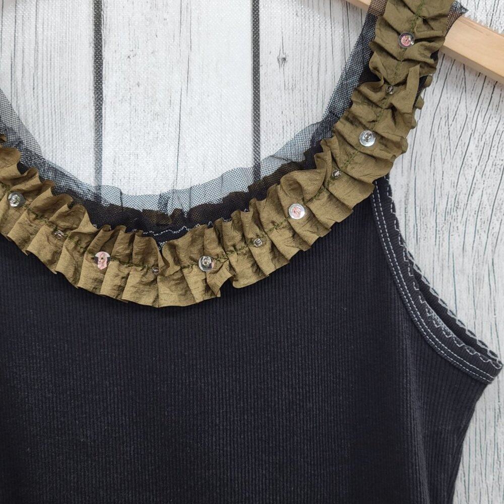Victoria Tank Top - Picture 2 of 8